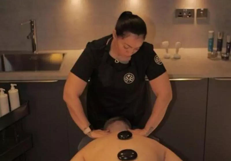 Sandman Signature Aberdeen Hotel & Spa