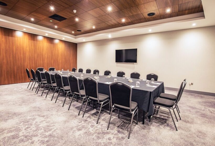 Sandman Signature Aberdeen Hotel & Spa