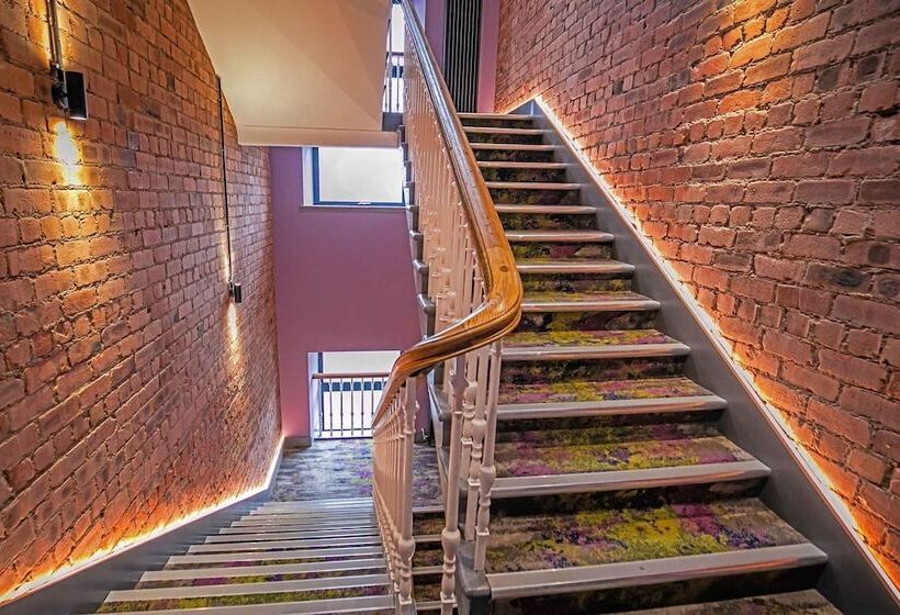 Sandman Signature Aberdeen Hotel & Spa