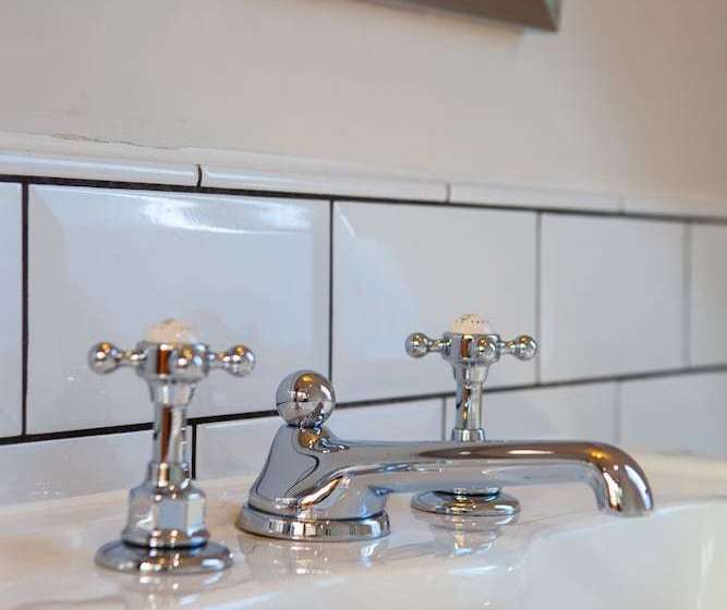 ホテル The Flint Barns