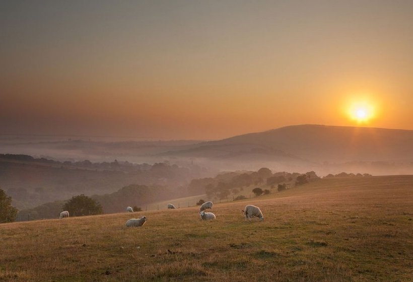 ホテル The Flint Barns
