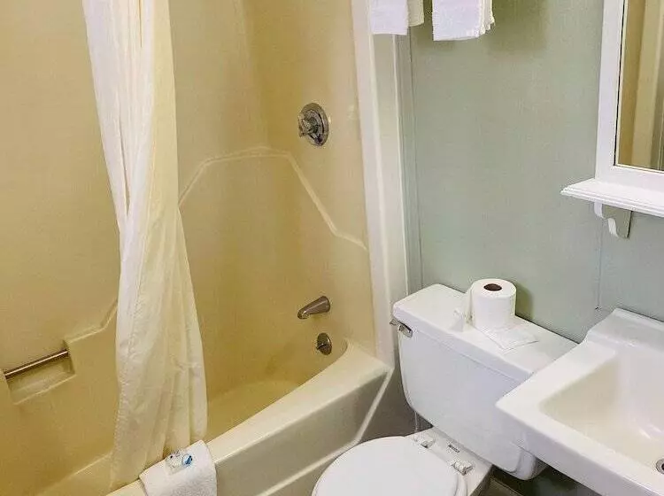 ホテル Travelodge By Wyndham Lincoln Near White Mountain