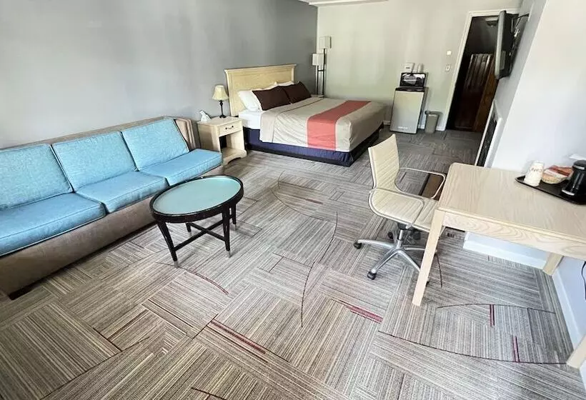 ホテル Travelodge By Wyndham Lincoln Near White Mountain