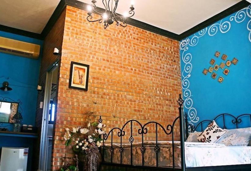 Moonciao Garden  Hostel