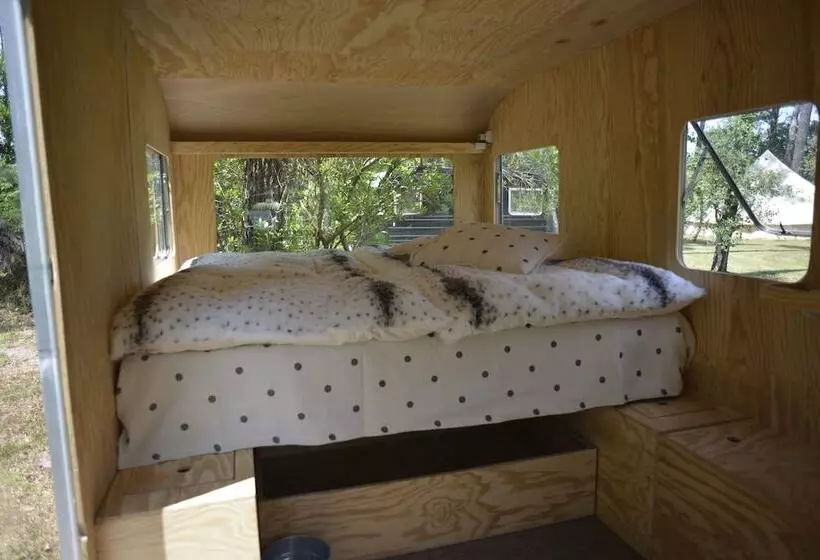 Majatalo Ocean Shelter