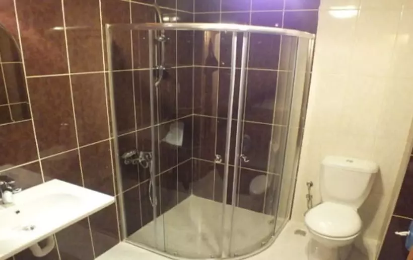 Yedigoller Hotel & Restaurant