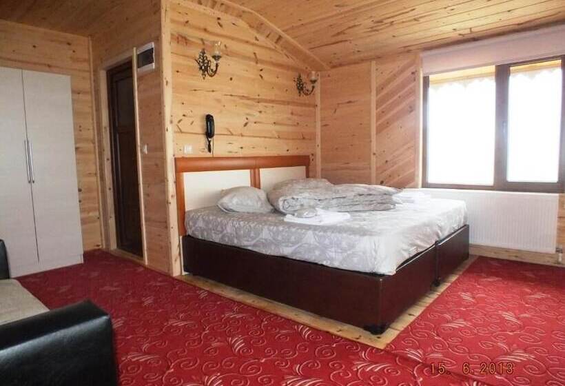 Yedigoller Hotel & Restaurant