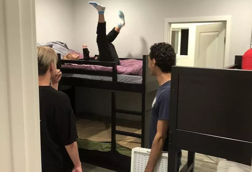 ユースホステル La Bed Rentals