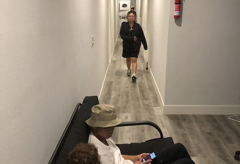 فندق صغير La Bed Rentals