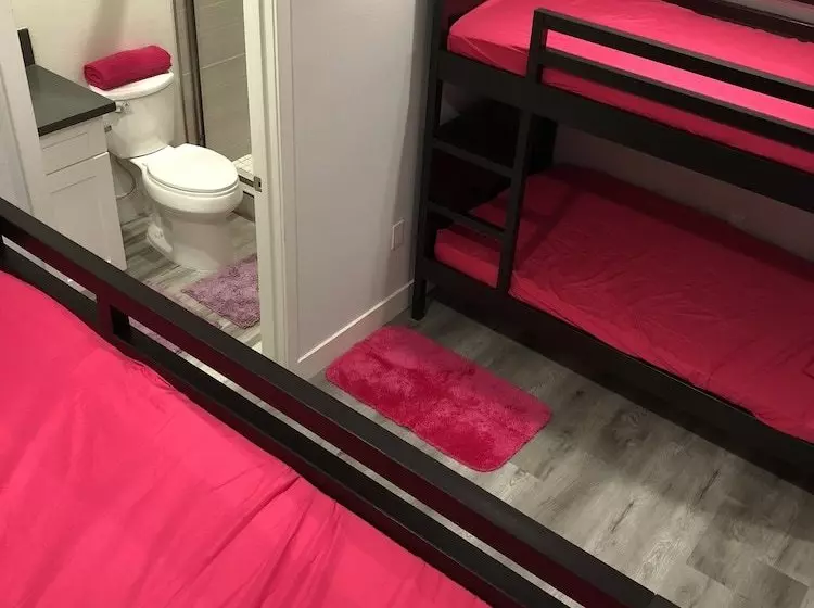 ユースホステル La Bed Rentals