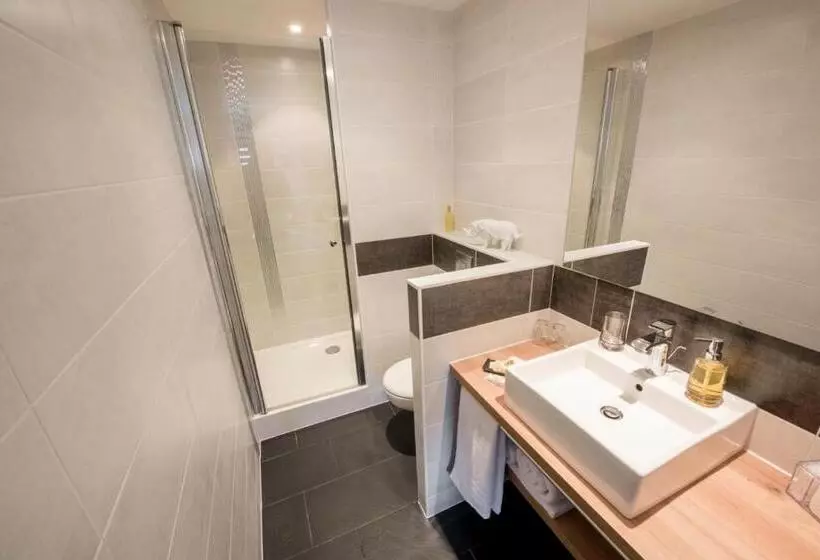 Aamiaismajoitus (B&B) A L'ombre Des Pins