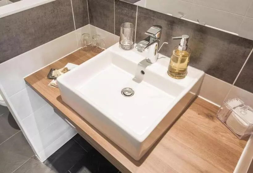 Aamiaismajoitus (B&B) A L'ombre Des Pins