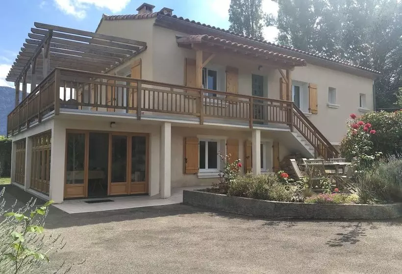 Aamiaismajoitus (B&B) Bonnes Saisons