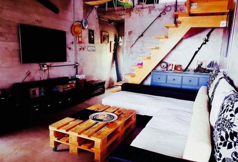 تختخواب و صبحانه Kenting Sky Villa