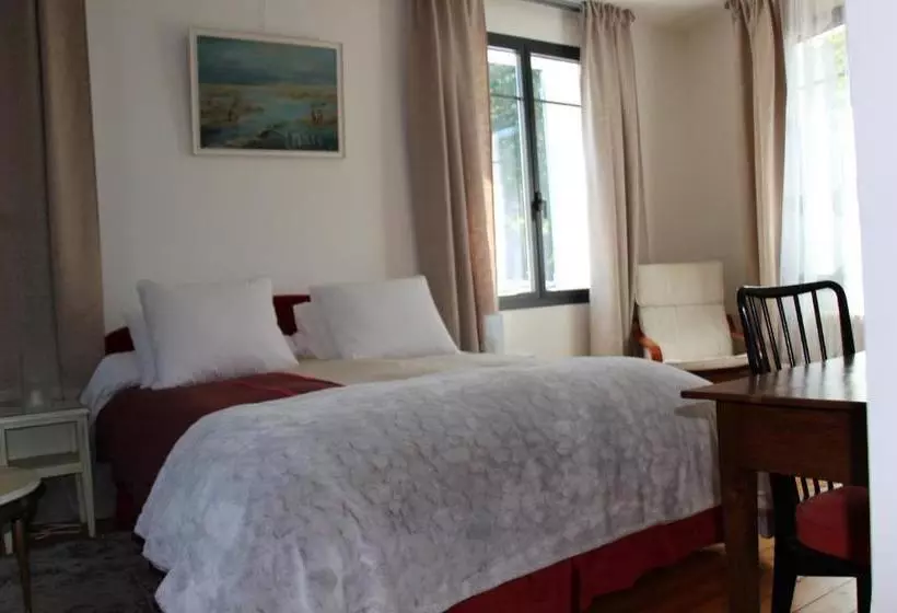 Aamiaismajoitus (B&B) Propriété La Claire