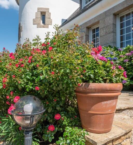 住宿加早餐  La Villa Des Fleurs D Ajoncs