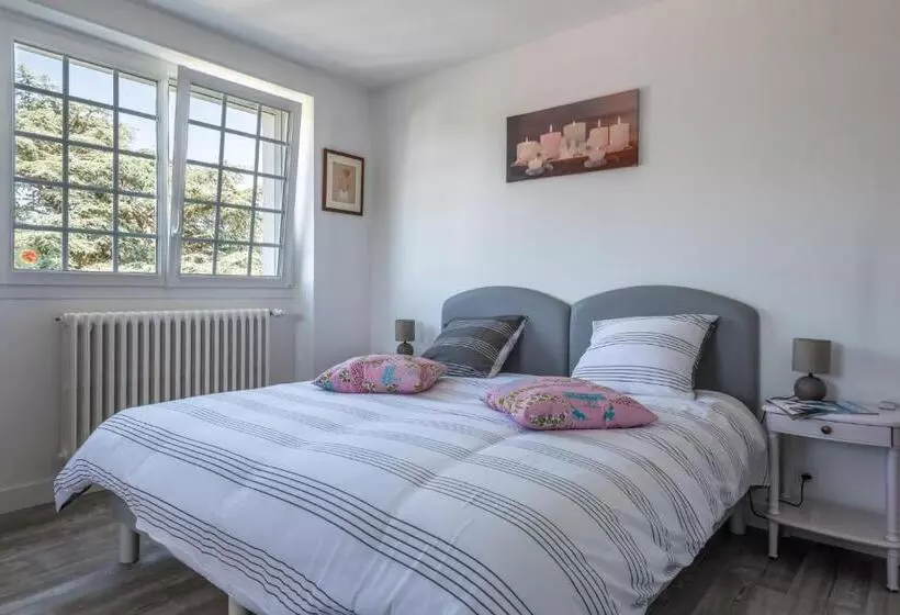 تختخواب و صبحانه La Villa Des Fleurs D Ajoncs