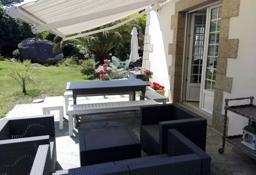 تختخواب و صبحانه La Villa Des Fleurs D Ajoncs