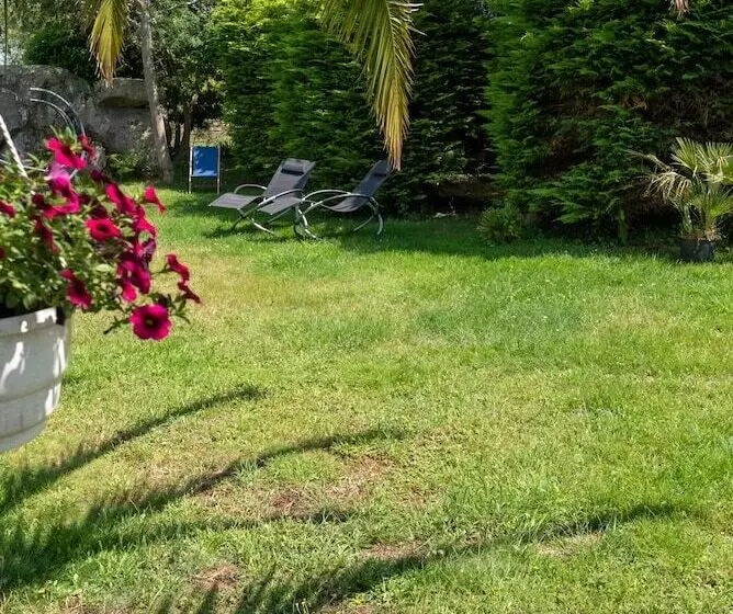 تختخواب و صبحانه La Villa Des Fleurs D Ajoncs