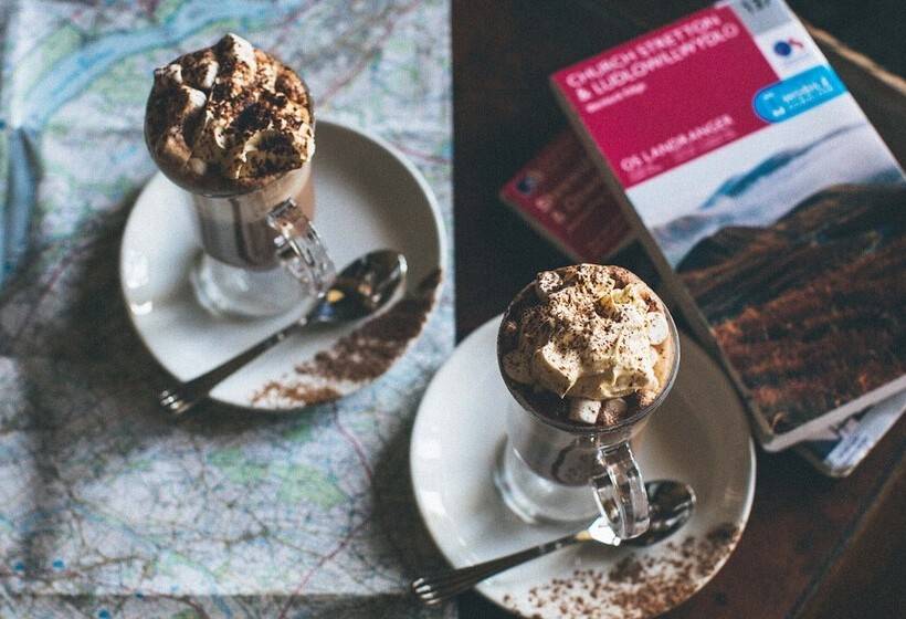 هتل Rowton Castle