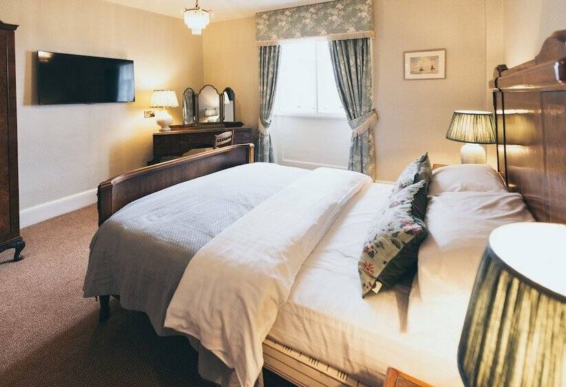 هتل Rowton Castle