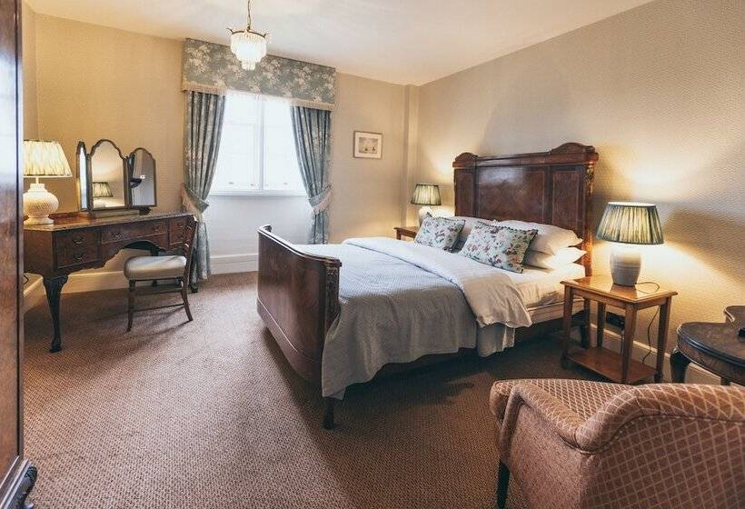 هتل Rowton Castle