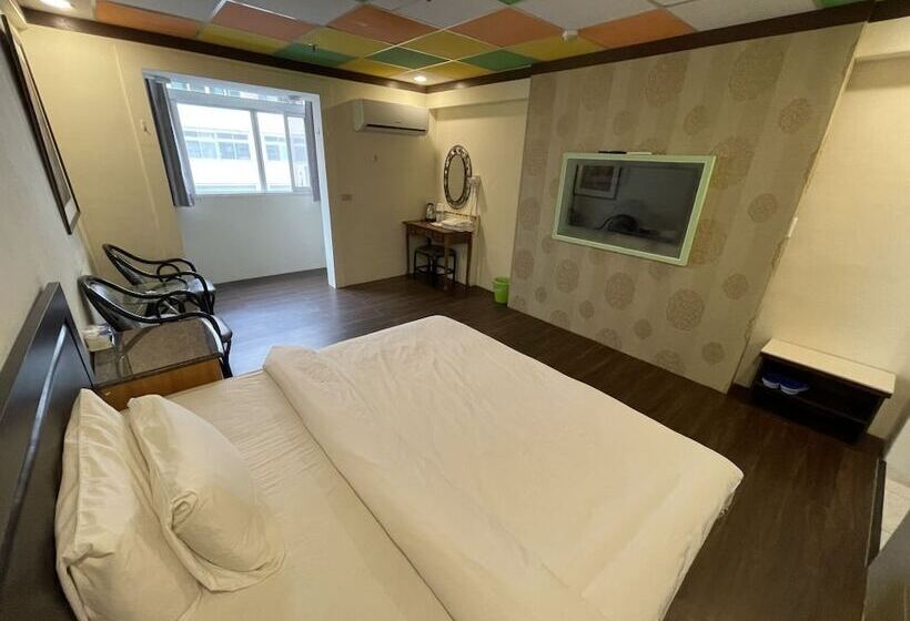 هتل Yisian Hot Spring