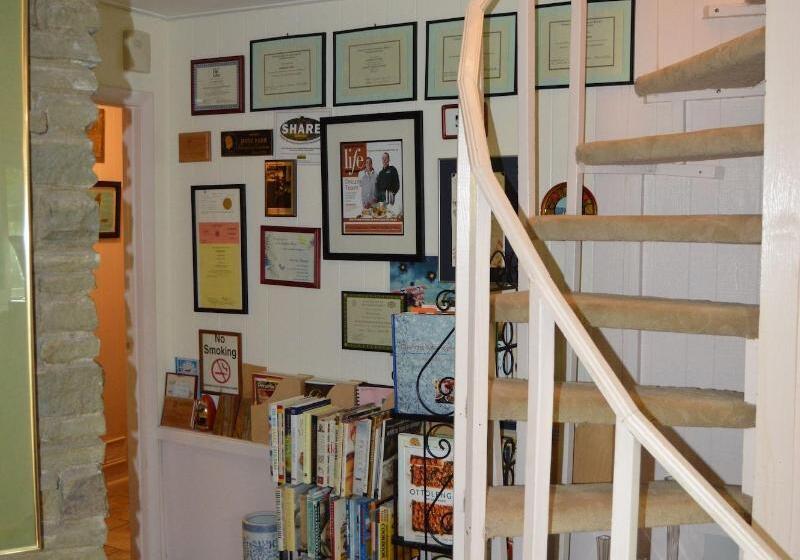 Inn The Woods Bed And Breakfast