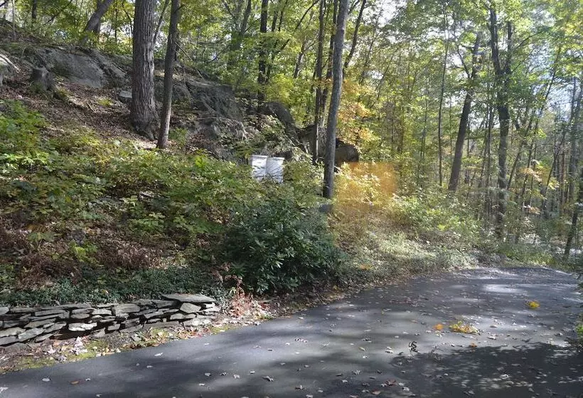 Inn The Woods Bed And Breakfast