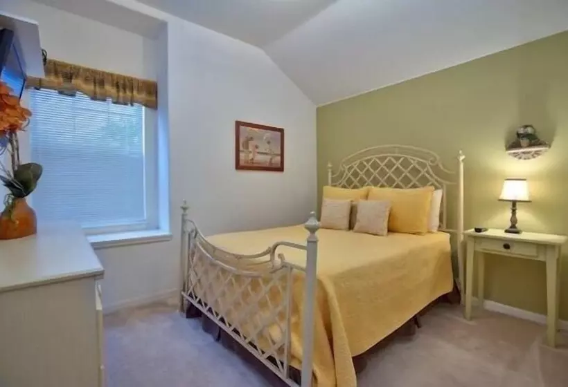 Ov3231   Marbella Resort   5 Bed 3.5 Baths Villa