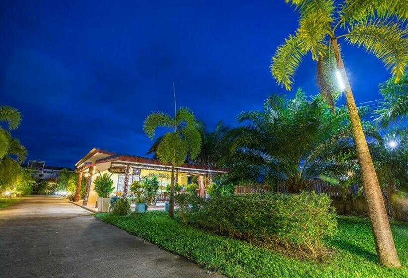 پانسیون Family Resort Chumphon