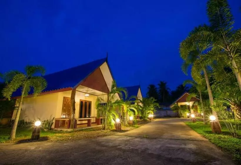 ペンション Family Resort Chumphon