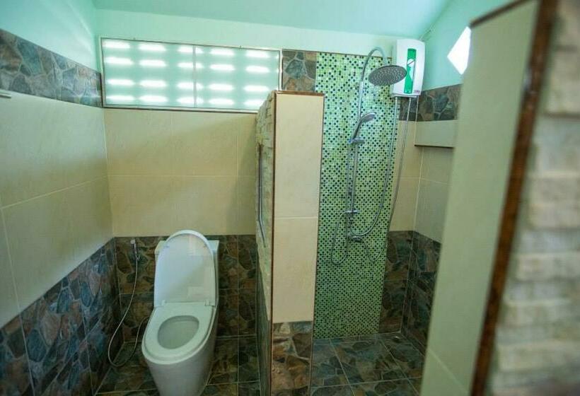 پانسیون Family Resort Chumphon