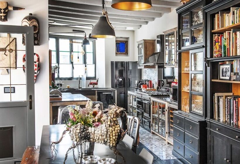 פנסיון La Belleme Bleue