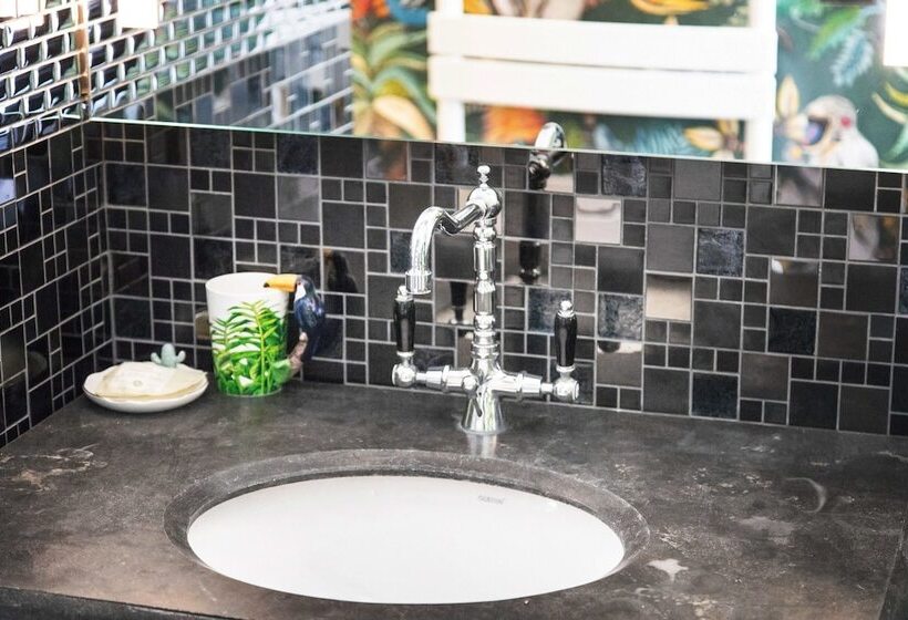 פנסיון La Belleme Bleue