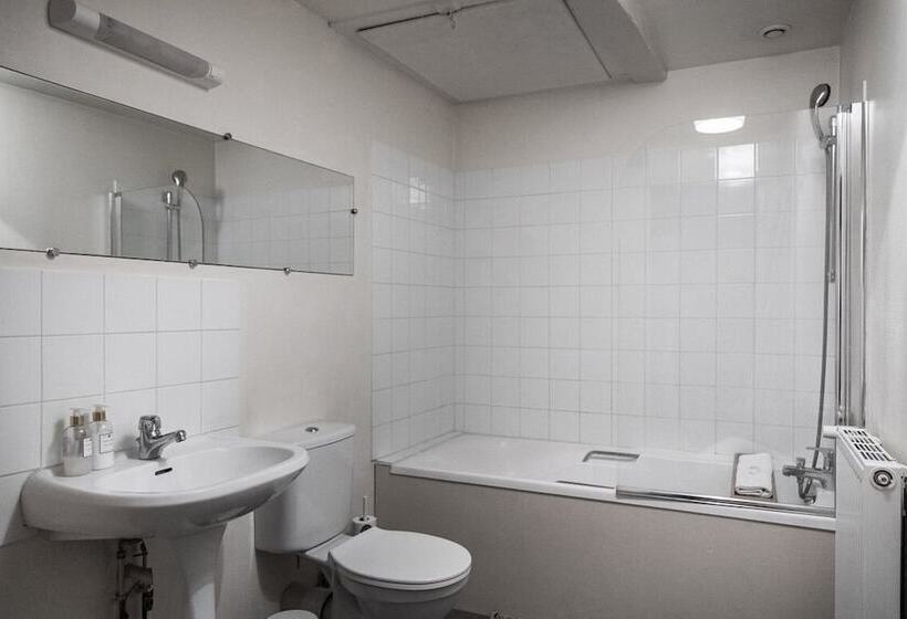 פנסיון La Belleme Bleue