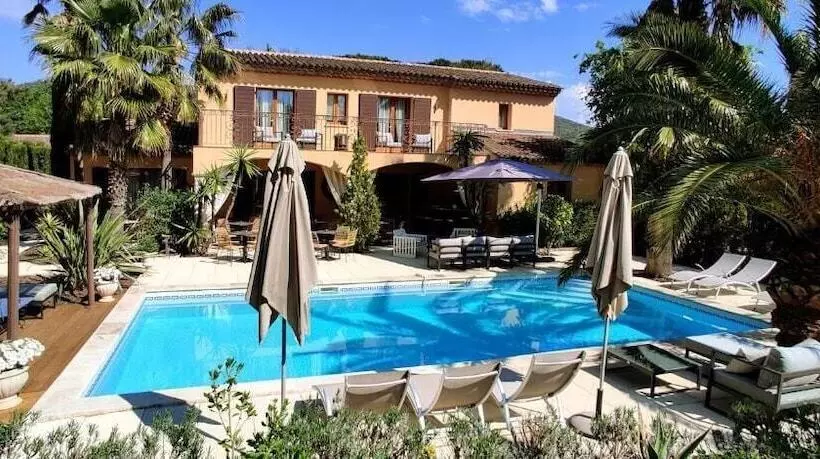 Majatalo Maison Prestige Saint Tropez By Roberto Geissini