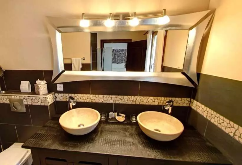 Majatalo Maison Prestige Saint Tropez By Roberto Geissini