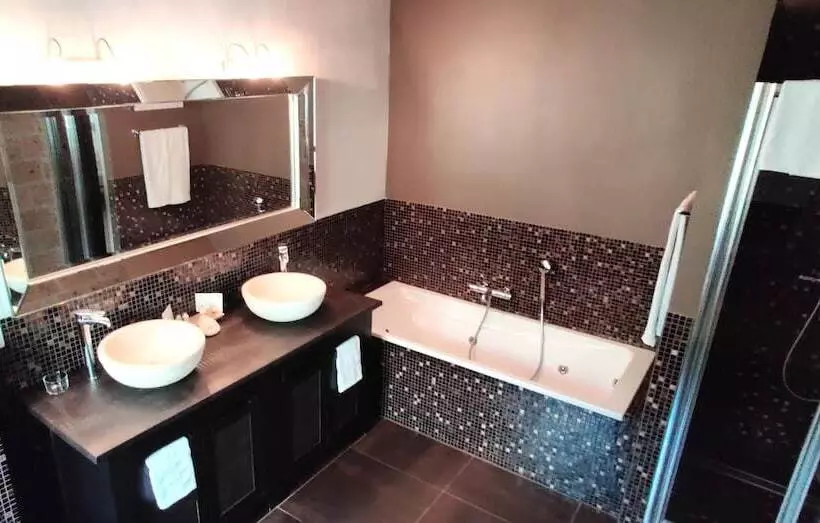 Majatalo Maison Prestige Saint Tropez By Roberto Geissini