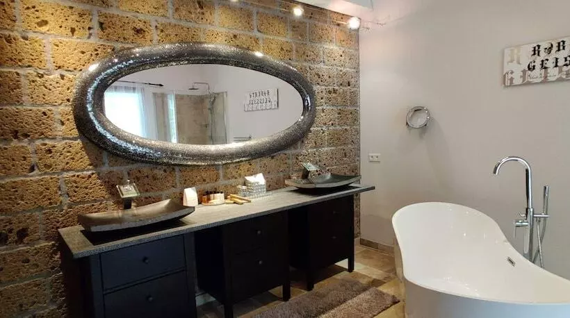 Majatalo Maison Prestige Saint Tropez By Roberto Geissini