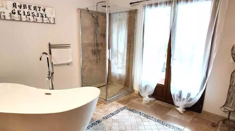 Majatalo Maison Prestige Saint Tropez By Roberto Geissini