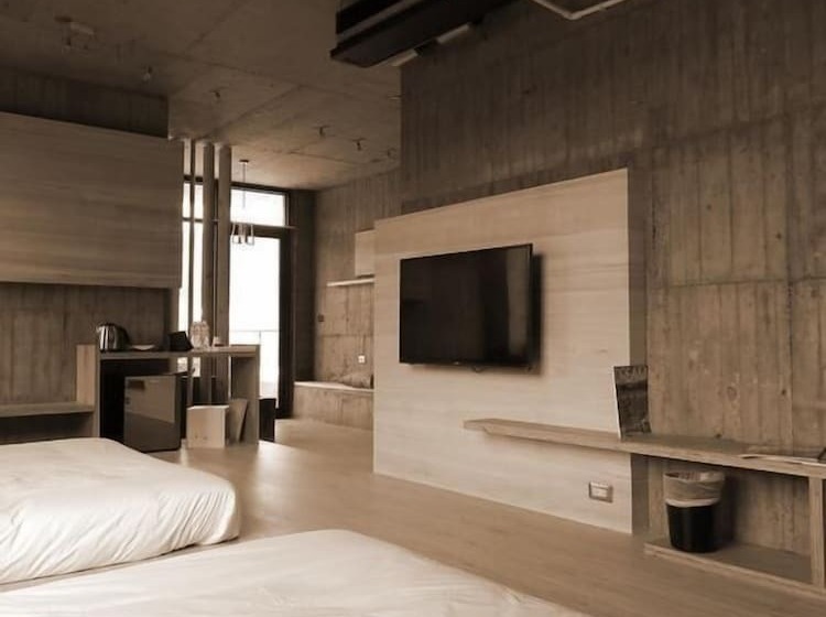 تختخواب و صبحانه One House