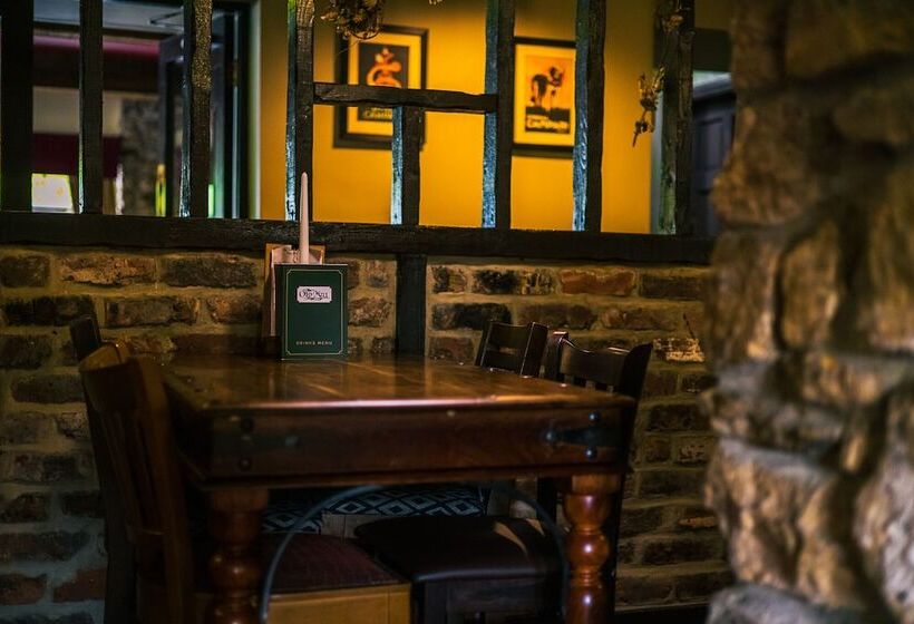 فندق فئة نجمة واحدة The Old Mill