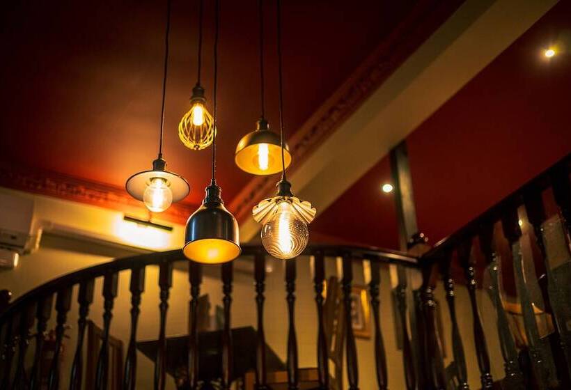 فندق فئة نجمة واحدة The Old Mill