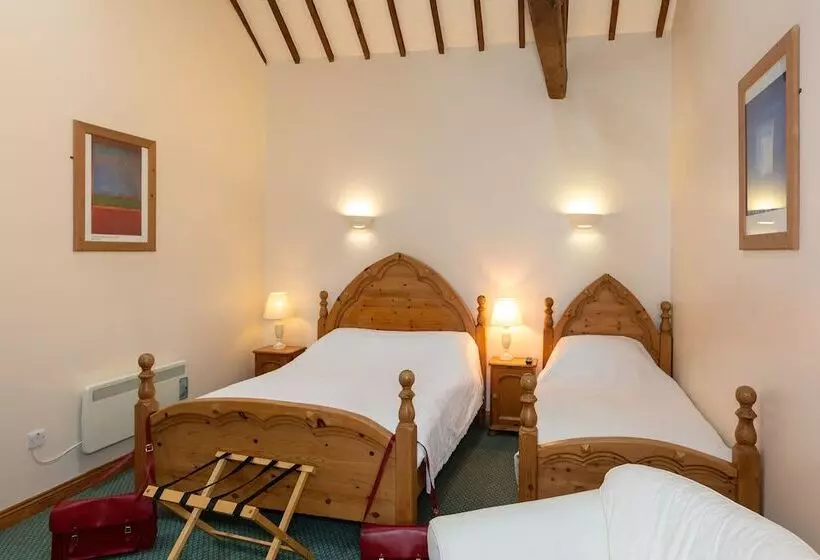 Hotelli Church Farm Lodge