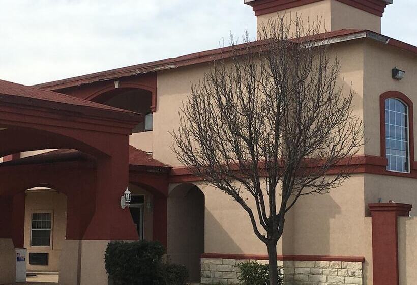 호텔 Day N Night Inn