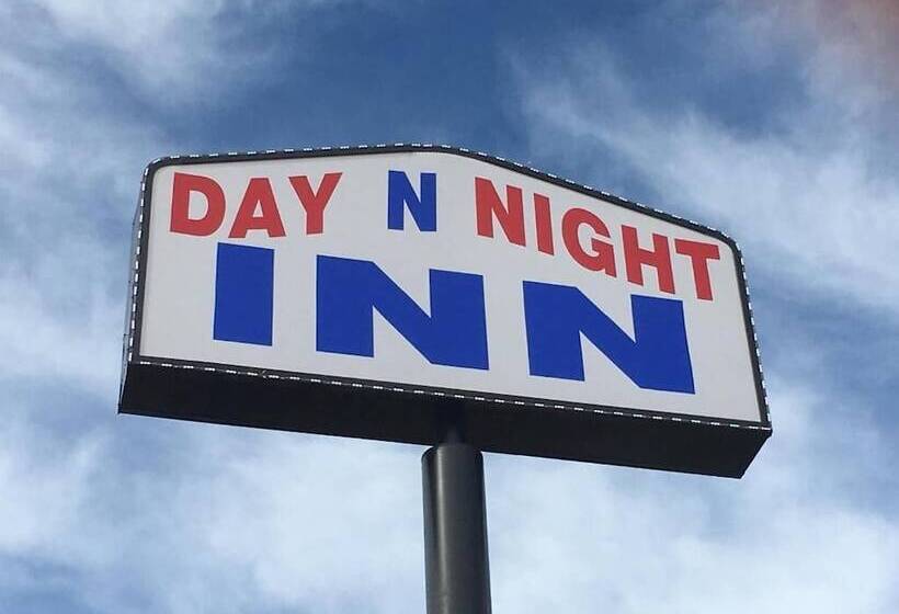 호텔 Day N Night Inn