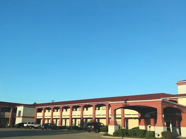 호텔 Day N Night Inn