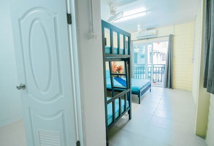 پانسیون Baanbangkok Chinatown