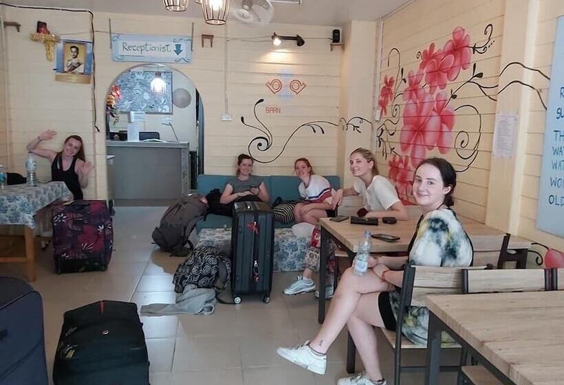 پانسیون Baanbangkok Chinatown